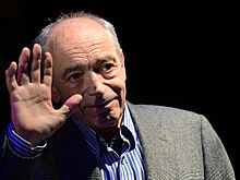 Опубликовано видео с выносом гроба Валентина Гафта