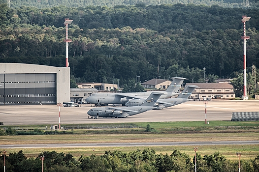 Неопознанный беспилотник подлетел к крупной авиабазе НАТО