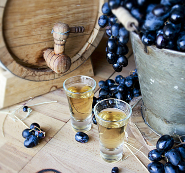 Готовим чачу из винограда в домашних условиях