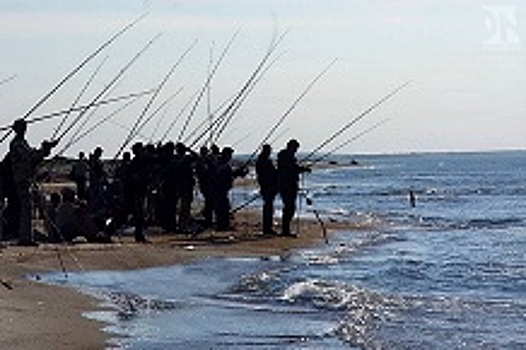 ФСБ напомнила рыбакам о правилах лова в Азовском море
