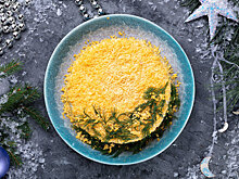 Блюдо дня: «Мимоза» с копченой форелью для тех, кто устал от оливье