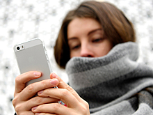 Заражают гаджеты: россиянам посоветовали отказаться от обновления ПО