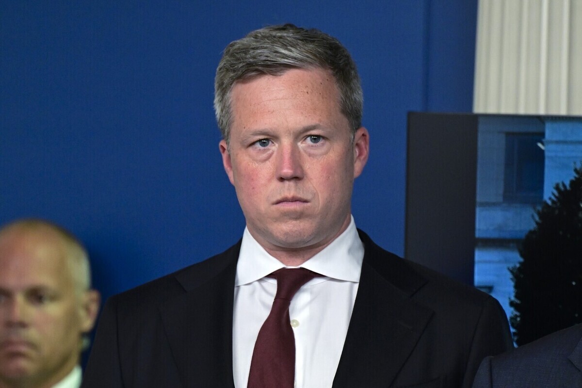 СМИ: американский министр Дрисколл провел встречу с российской делегацией