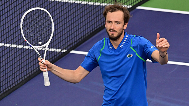 Медведев впервые в карьере пробился в четвертьфинал «Мастерса» в Индиан-Уэллсе