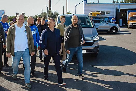 В Курскую область поступят 10 пикапов для работы волонтёров и помощи жителям
