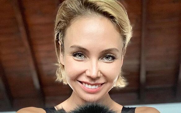 Утяшева собственноручно отрезала каре — и подписчики в восторге от результата