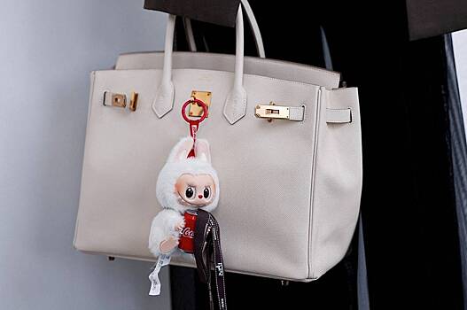 Владелец бренда Labubu стал богаче основателя «Лукойла»