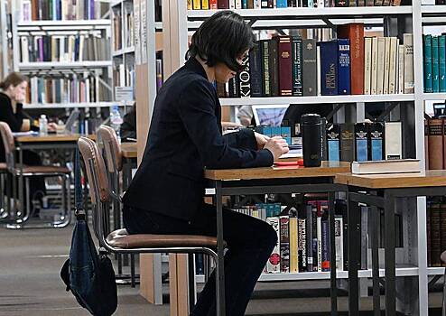 В России библиотеке пришлось извиняться за отказ устроить вечер Z-поэзии