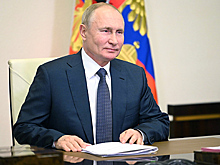 Путин поздравил военных с Днем ВДВ