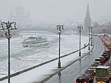 Московским водителям рекомендовали пересесть на метро из-за заторов