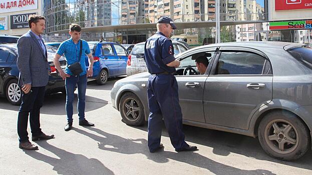 Разрешений на перевозку пассажиров не оказалось у нескольких таксистов Вологды