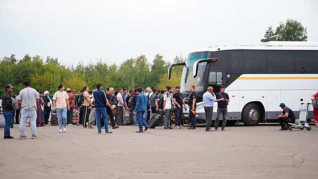 Колокольцев призвал отправлять домой не приносящих пользы мигрантов