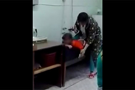 В Приморье за избиение ребенка уволили медсестру