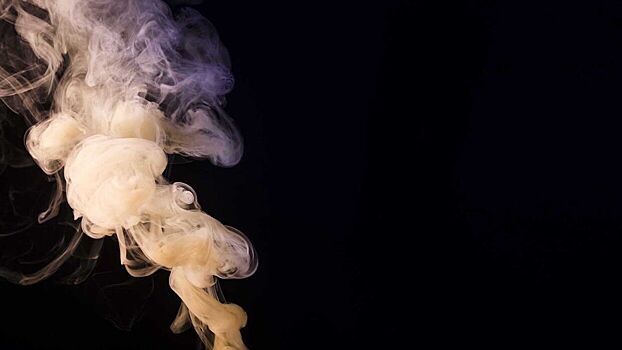 Ученые доказали влияние табачного дыма на риск заражения коронавирусом