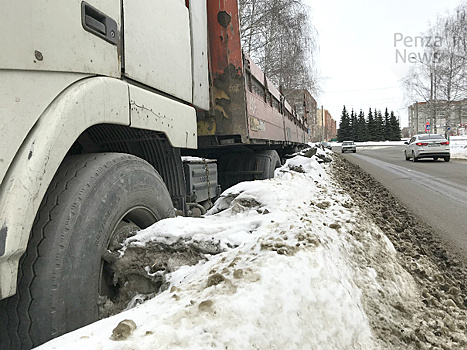 Владельцев большегрузов просят убрать машины с улиц Рахманинова и Глазунова