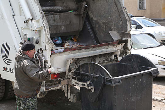 Перерасчета за вывоз мусора добились жители Венгерово