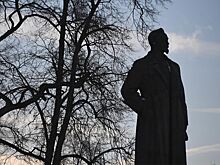 Споры о Лубянке продолжаются: кто такой Дзержинский для российских левых, правых и историков
