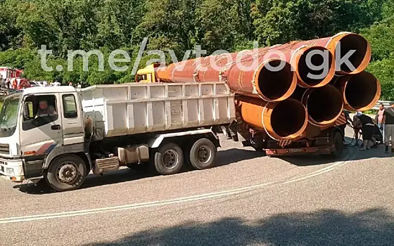 Тягач заблокировал сотни машин на трассе М-4