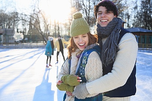 Врачи советуют воздержаться от поцелуев и объятий