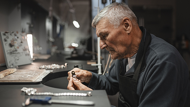 Сможет не каждый: за работой этих мастеров скрываются проклятия и интриги