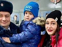 В Великом Новгороде инспектор ГИБДД помог спасти жизнь трехлетнего ребенка