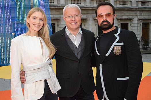 Елена Перминова, Александр Лебедев и другие гости посетили Royal Academy Summer Exhibition