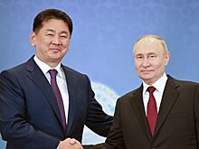 Президент Монголии встретил Путина на центральной площади Улан-Батора