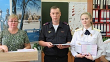 Выпускники кадетских классов Вологды получили аттестаты из рук правоохранителей
