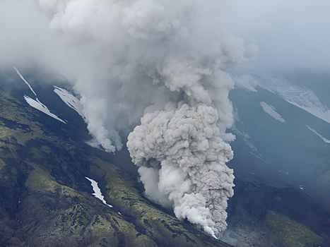 Новости за ночь, которые вы могли пропустить: пожар в здании букмекерской конторы, новое землетрясение на Камчатке, миссия «Венера-Д» в нацпроекте по космосу