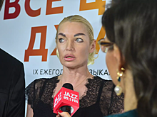 «Можно улететь на Мальдивы»: Анастасия Волочкова возмутилась ценами на билеты в Большом театре
