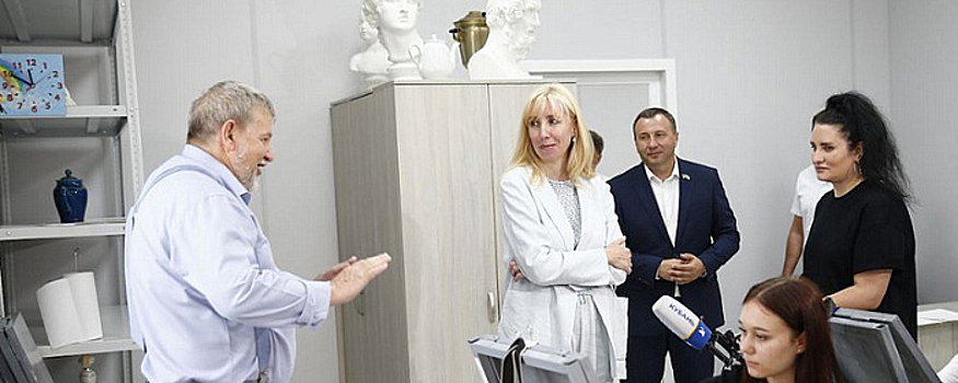 Вице-губернатор Кубани Минькова побывала на новых соцобъектах для молодёжи в Анапе