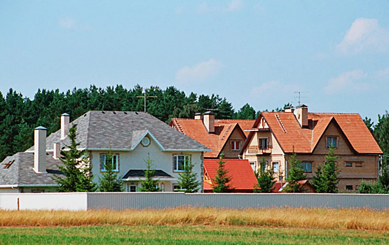 Покупателей ждет большая скидка: что будет с ценами на загородное жилье