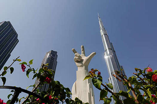 SHOT: туроператоры штрафуют россиян за отказы от туров в ОАЭ