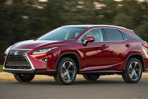 Продажи легковых автомобилей в РФ в 2015 году упали на 36%