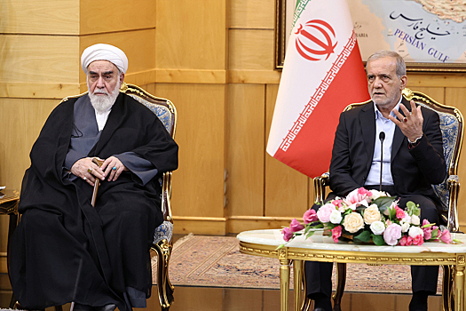 Президент Ирана предложил перенести столицу из Тегерана