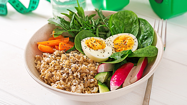 Сбалансированный завтрак и другие простые способы поддерживать в норме уровень сахара в крови