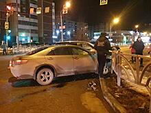 В Екатеринбурге в ДТП с Mazda и Toyota пострадала семья с 2-летним мальчиком