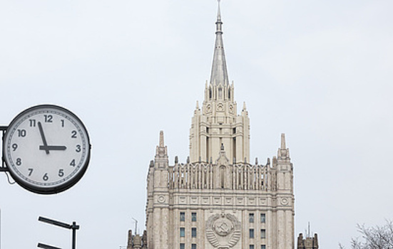 Россия закрыла въезд в страну еще для 333 граждан Канады