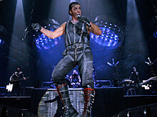 Лобода снялась с портретом Линдеманна и отправилась на концерт Rammstein