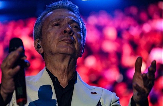 Сын почтальона, ставший легендой эстрады: в Новосибирске выступит итальянский певец Пупо