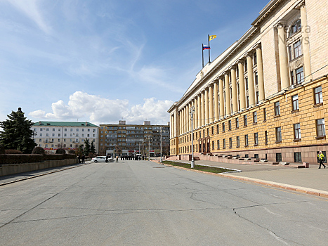 Управделами пензенского губернатора планирует купить два седана за 4 млн. рублей