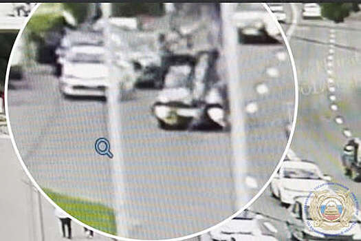 В Калининграде на видео попало, как гаишник вез мать с задыхающимся ребенком