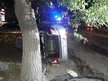 Таксист попал в реанимацию после опрокидывания его автомобиля