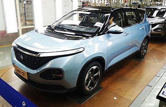 GM и SAIC приступили к производству седана Baojun RC-6, а также кросс-вэна Baojun RM-5