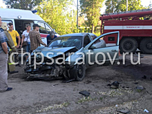 В Саратове две иномарки не поделили дорогу, а пострадал подросток