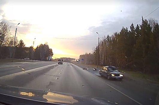 Хотел припугнуть, но подвела загипсованная нога: водителя, сбившего двух людей под Тюменью, вычислили