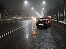 В Орле «Хендай» протаранил ВАЗ и припаркованную «Шкоду»