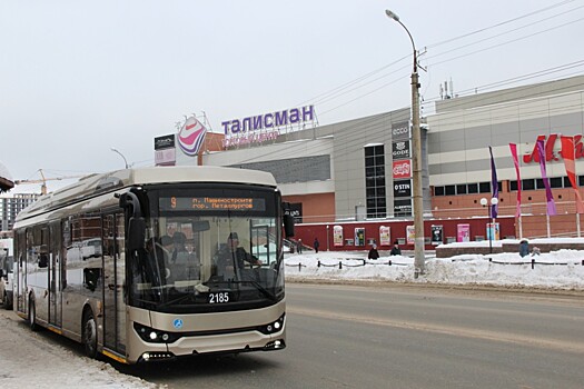 В Ижевске начал курсировать троллейбус с автономным ходом