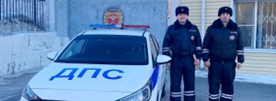 В Новосибирской области сотрудники Госавтоинспекции помогли доставить беременную женщину в медицинское учреждение