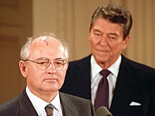 Почему на Западе так любили Горбачева